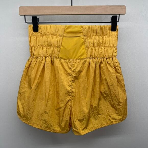 Free People Movement The Way Home‎ 2” Short Womens XS Honey Mallow Lined Pocket - Picture 2 of 6